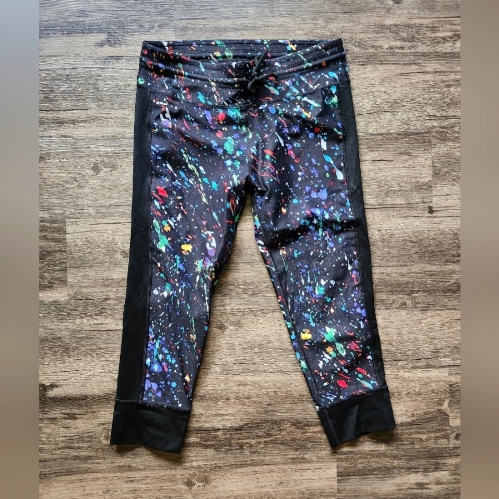 Fabletics Colorful Paint Splatter Print Cropped Leggings - Picture 2 of 4